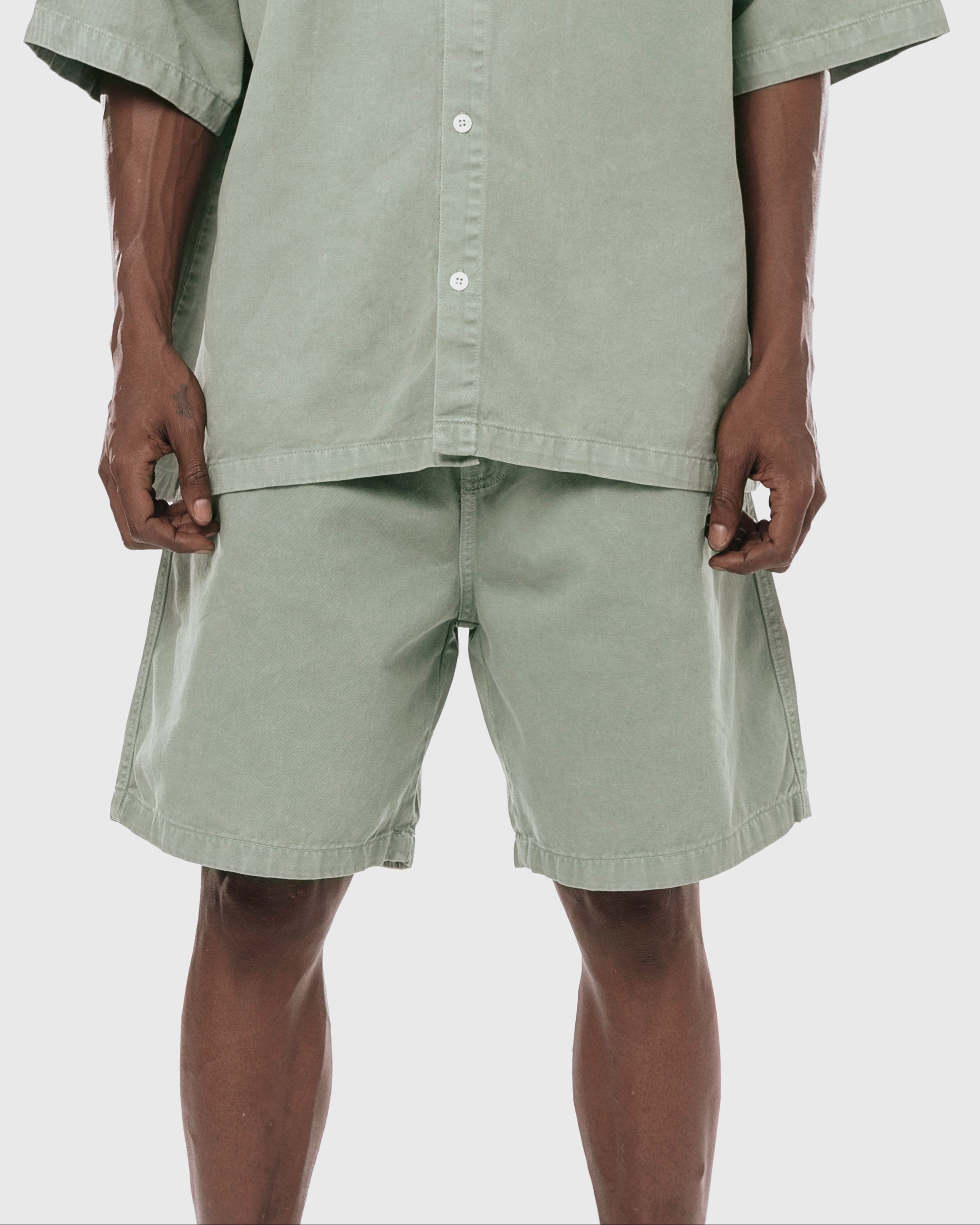 EOS DENIM SHORTS GREEN